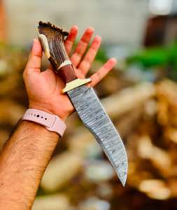 Couteaux de chasse en acier Damas en gros, couteaux à lame fixe pour le camping et le bushcraft avec étui en cuir fin, couteaux en acier personnalisés - Product Image 6