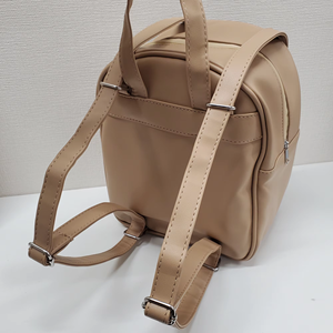 Reusable 2-Way Backpack & <b>Handbag</b> with Zipper Closure <b>Quilted</b> Design for Makeup Storage Wholesale Supplier - Product Image 4