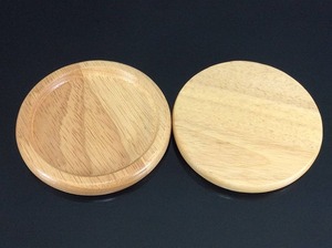 Venta caliente Posavasos de madera de acacia Patrón cuadrado clásico Juego de soporte de metal de lujo Precio al por mayor para bodas en India - Product Image 6