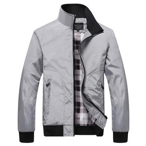 ... Chaqueta bomber para hombre, tela transpirable con cremallera frontal, ajuste ligero, perfecta para senderismo, actividades al aire libre y moda diaria - Product Image 3