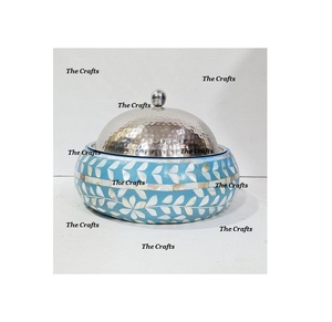 Pot chaud en bois et acier avec marmite de travail en nacre Hôtel et restaurant servant un plat de casserole de nourriture - Product Image 1