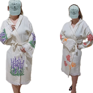 Peignoir à capuche en mousseline douce Impression colorée Femmes Hommes Enfants Serviette de plage Spa Salle de bain Maison Hôtel Séchage rapide - Product Image 1