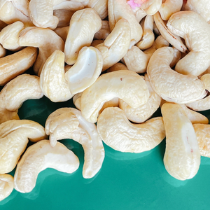 เม็ดมะม่วงหิมพานต์ดิบ W180เวียดนามฟรีภาษีพร้อมส่ง santigo - Product Image 1