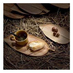 Plateau en bois durable de haute qualité avec un design traditionnel, plateau en bois multi-usage pour l'hospitalité assiette en bois esthétique - Product Image 1