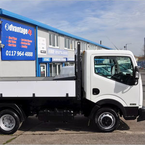 Camioneta Nissan-NT400 Cabstar 2016 Usada con 31000 Kilometros, Transmisión Manual, Diésel, Emisión Euro VI, 4 Asientos, Camión Volquete - Product Image 1