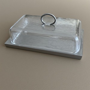 Cúpula de pastel artesanal con base de madera martillada y cubierta de vidrio liso Artesanal Diseñado para interiores y funcional - Product Image 5