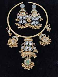 High Quality Bridal Kundan Stones <b>and</b> <b>Pearls</b> <b>Necklace</b> <b>Set</b> with <b>Earrings</b> for Wedding <b>and</b> Party Wear Fashion Jewelry <b>Sets</b> - Product Image 4