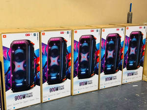 Pistola de Masaje Portátil Dual de 6.5 Pulgadas con Función Musical, Audio de Alta Potencia para Uso en Rodillas, DJ, Conferencias y Karaoke en Casa - Product Image 3