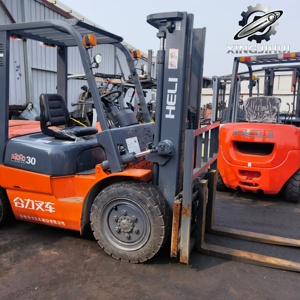 Montacargas HELI CPCD30 de 3 Toneladas, Montacargas Usado Japonés de 3 Toneladas con Motor Isuzu C240, Máquina Usada de Segunda Mano, a Gasolina, 3000KG - Product Image 2