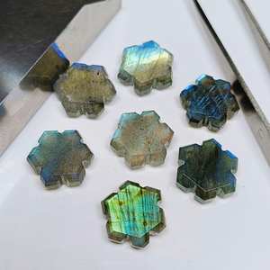 Pierre précieuse en labradorite 100% naturelle, forme fantaisie, sculptée à la main, pour la fabrication de bijoux - Product Image 2