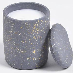Bougies en cire de soja parfumées en vrac élégantes dans des conceptions uniques de pot en béton métallique et en silicone pour cadeaux et décoration - Product Image 2
