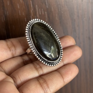 Bague bohème en gros avec une grosse pierre ovale pour femmes, délicate en obsidienne noire plaquée argent pour mariage ou Noël - Product Image 3