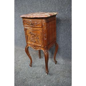 Table de chevet classique en acajou sculpté à la main avec dessus en marbre luxueux Table de chevet de style français Orné Floral Detail Artisa - Product Image 3