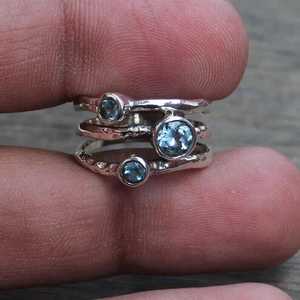 แหวนพลอยบุษราคัมสีน้ำเงินสไตล์ลอนดอนสุดหรูทำด้วยมือใน925เงินสเตอริงเครื่องประดับโบฮีเมียนสวยงามแหวนของขวัญสำหรับผู้หญิงที่สมบูรณ์แบบ - Product Image 1