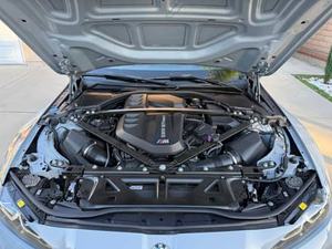 BEST-SELLER 2022 B-M-W M4 COUPE 6 VITESSES MANUELLES, MOTEUR TURBO 6 CYLINDRES, PACK EXTÉRIEUR CARBONE M - Product Image 5