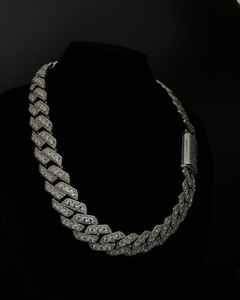 Chaîne à maillons cubains en moissanite, plaqué rhodium, cadeau d'anniversaire de mariage pour hommes, bijoux fins glacés de 18mm en argent sterling 925 - Product Image 2