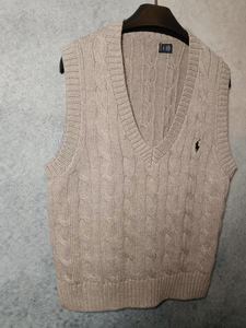 Trendsetter Cable Knit Vest para hombres y mujeres Modern Streetwear - Product Image 2