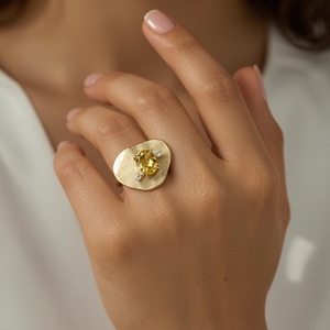 แหวนแซฟไฟร์สีเหลืองหนาของผู้หญิงแหวนทอง18K ปัดด้วยพลอยเทียมทันสมัยเครื่องประดับดีสำหรับงานแต่งงานงานครบรอบปี - Product Image 1