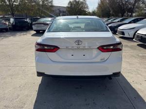 ขายรถยนต์โตโยต้า แคมรี่ SE ปี 2023 - Product Image 6