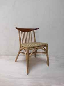 Precio directo Silla de mimbre de ratán clásica de estilo tradicional con brazo Material de ratán natural para comedor al aire libre y uso en la cocina - Product Image 2