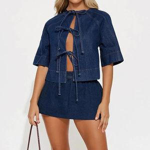 Conjunto Deportivo de Moda para Mujer, Algodón, Precio de Fábrica 2026, Logotipo Personalizado, Chaqueta Corta de Mezclilla y Pantalones Cortos de 2 Piezas - Product Image 1