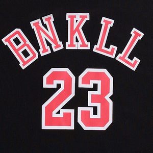 Uniformes de basket-ball élégants et respirants en polyester 100% pour les équipes sportives adultes avec logo personnalisé et service OEM - Product Image 5