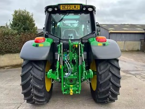 John Deer 2025R Tractor compacto Venta caliente John Deer 2025R Tractores en buenas condiciones con el mejor precio - Product Image 5