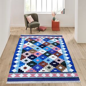 Tapis dhurrie en coton fait main avec tissage kilim traditionnel pour la décoration du sol du salon et de la chambre à coucher - Product Image 1