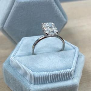 Anillo de Bodas de diamante cultivado en laboratorio de corte radiante de Color D excelente corte VVS hermoso anillo de Plata de Ley 925 regalo de boda para ella - Product Image 5