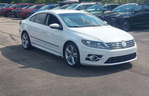 Volkswagen CC 2024 Usado, >8L Turbo Diésel, Automático de 6 Velocidades, Tracción Delantera, Sedán, Asientos de Cuero Disponibles para Exportación - Product Image 6