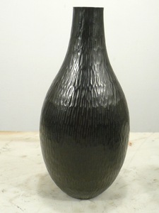 แจกันดอกไม้เหล็กตั้งพื้นสีดำ Patina - Product Image 5