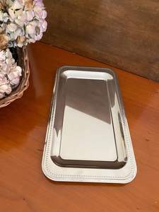 Plateau de service en métal au design classique pour cérémonies religieuses avec symboles gravés et attrait traditionnel à usage domestique festif - Product Image 6