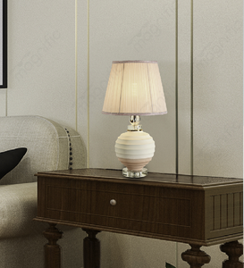 Elégant tissu mousseline ou georgette orné de fins fils d'argent détaillant et de délicates petites perles, à des prix de gros. - Product Image 1