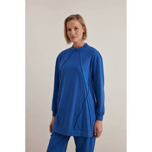 Blusa de Punto Acanalado con Rayas Azules - Estilo Formal y Casual de Negocios, Cuello con Volantes, Corte Ajustado - Product Image 2