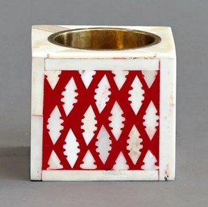 LAMETIERARTZ Spécial Pâques, Bakhoor rouge en nacre parfumé, décoration artisanale pour la maison, encens, design personnalisé, couleur et taille au choix - Product Image 1