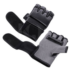 Guantes de MMA con dedos abiertos para grappling y golpes, con correa ajustable y ajuste cómodo - Product Image 3