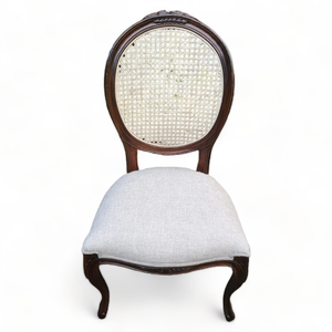 Chaises de salle à manger françaises classiques en bois pour meubles de salle à manger gracieux et chaises de salle à manger Louis en bois provincial au charme éternel - Product Image 4