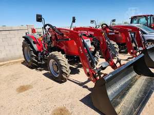 Tracteur agricole multifonctionnel 4x4 automatique McCormick X1.35H 60 CV d'occasion, longue durée de vie, état neuf - Product Image 3