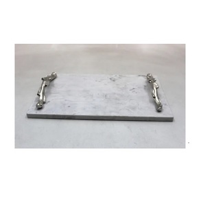 Plateau à fromage en marbre naturel Plateau de service décoratif Plateau en marbre pour bijoux avec poignées en feuille d'or - Product Image 6