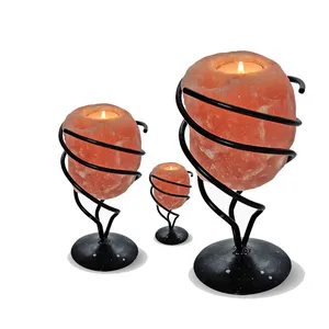 ขาตั้งดัดเหล็กเกลือที่เก็บรักษาไว้อย่างหรูหราและที่วางเทียนรูปกรวยพร้อมห่อหดและบรรจุโดย Sian Enterprises - Product Image 1