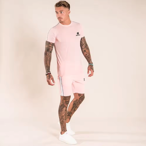 Camiseta de Hombre de Algodón 100% de Alta Calidad 2025 con Estampado Personalizado con el Logotipo de tu Marca y Conjunto de Pantalones Cortos de Entrenamiento para Hombre - Product Image 1