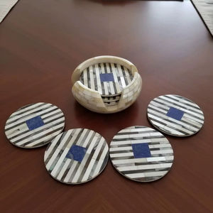 Ensemble de dessous-de-verre en nacre de qualité supérieure, lapis-lazuli, travail artisanal, beauté intemporelle, pour le café et la table à manger - Product Image 1