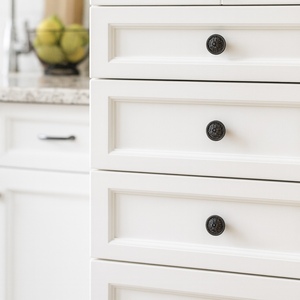 Tirador de Mueble Vintage Europeo de Aleación de Zinc con Diseño Floral, Duradero y Ecológico para Armarios, Cajones y Baños - Product Image 6