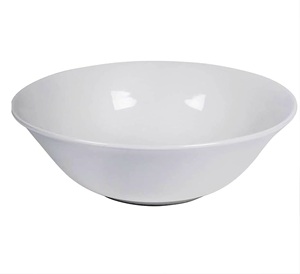 Assiette à dîner classique en porcelaine crème à pieds, finition brillante, design moderne de luxe, vaisselle écologique - Product Image 1