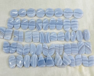 พลอยบลูเลซอะเกตธรรมชาติแบบขายส่ง รูปทรงและขนาดต่างๆ ขัดเงาเป็นคู่ สำหรับทำเครื่องประดับ - Product Image 1