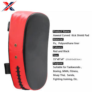 Coussin incurvé réglable de couleur contrastée rouge noir pour MMA Fitness Muay Thai Kicking Shield pour poinçonner Focus Workout Boxing - Product Image 3