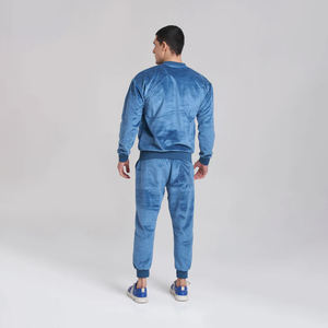 Venta al por mayor de ropa deportiva con capucha para hombre de invierno chándales Eco-Friendly Solid Street Wear - Product Image 6