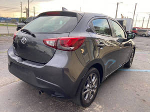 2020สำหรับ Toyota Yaris hatchback Le 4dr รถยนต์มือสองวิทยุดาวเทียม mpgs ที่ยอดเยี่ยมพร้อมพวงมาลัยซ้ายสูง - Product Image 5