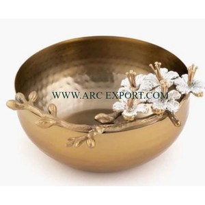 Bol à soupe martelé rond en forme de feuille avec design latéral floral blanc pour vaisselle bol de nourriture décoratif par ARC Export - Product Image 1
