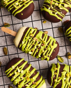 Barre de crème glacée aux chocolats de Dubaï de luxe Saveur crémeuse et lisse de qualité supérieure Parfait pour les acheteurs d'exportation et de détail - Product Image 5